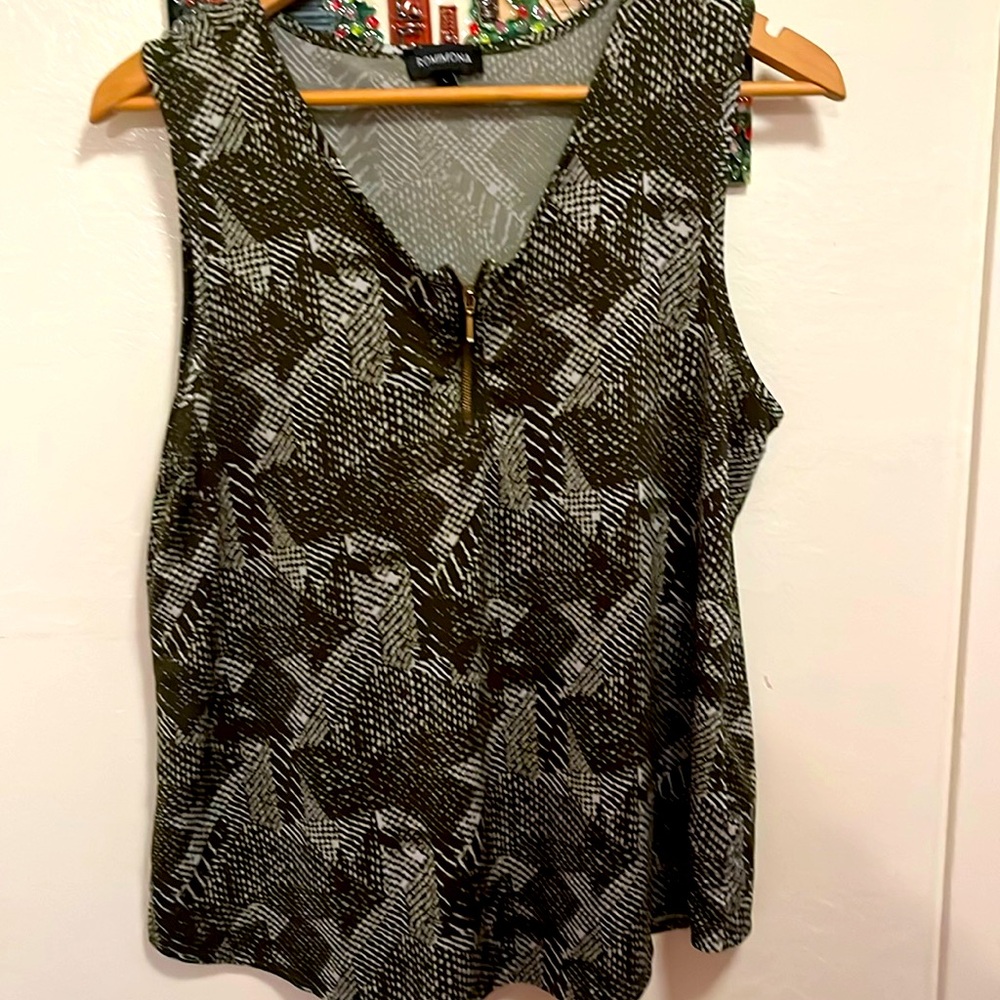 Spring top